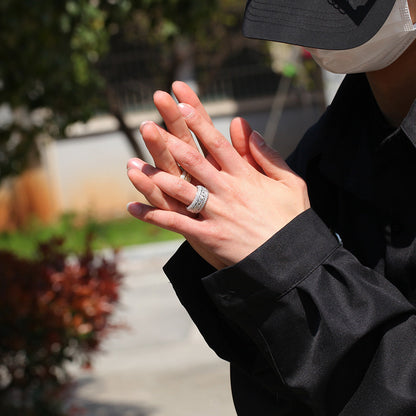 Anillo cubano giratorio con circonita estilo hip-hop