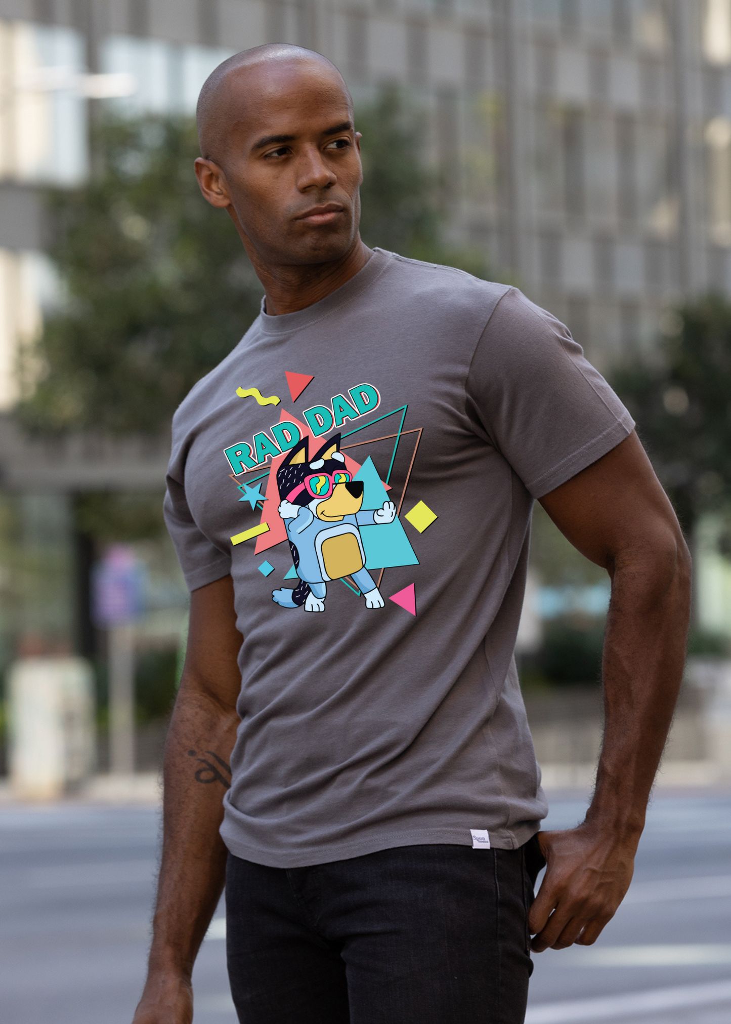 Camiseta gráfica de manga corta para hombre Rad Dad Bluey de bambú
