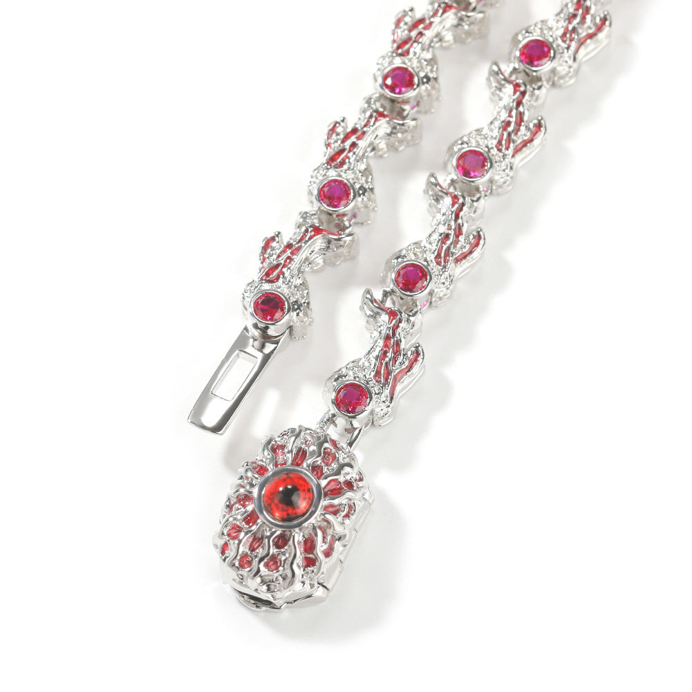 Collar de hip-hop exagerado con pinchos parásitos de ojos rojos y espinas con incrustaciones de diamantes