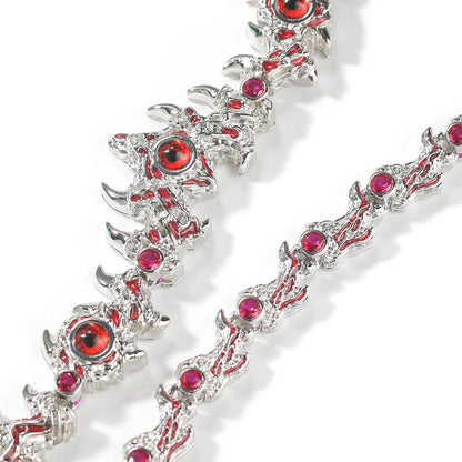 Collar de hip-hop exagerado con pinchos parásitos de ojos rojos y espinas con incrustaciones de diamantes