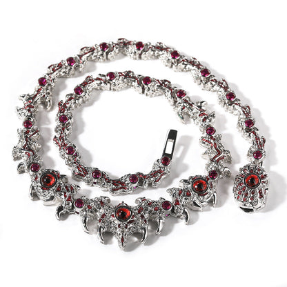 Collar de hip-hop exagerado con pinchos parásitos de ojos rojos y espinas con incrustaciones de diamantes