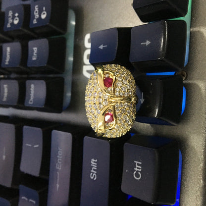 Anillo con incrustaciones de circonio, diseño de búho y estilo hip-hop